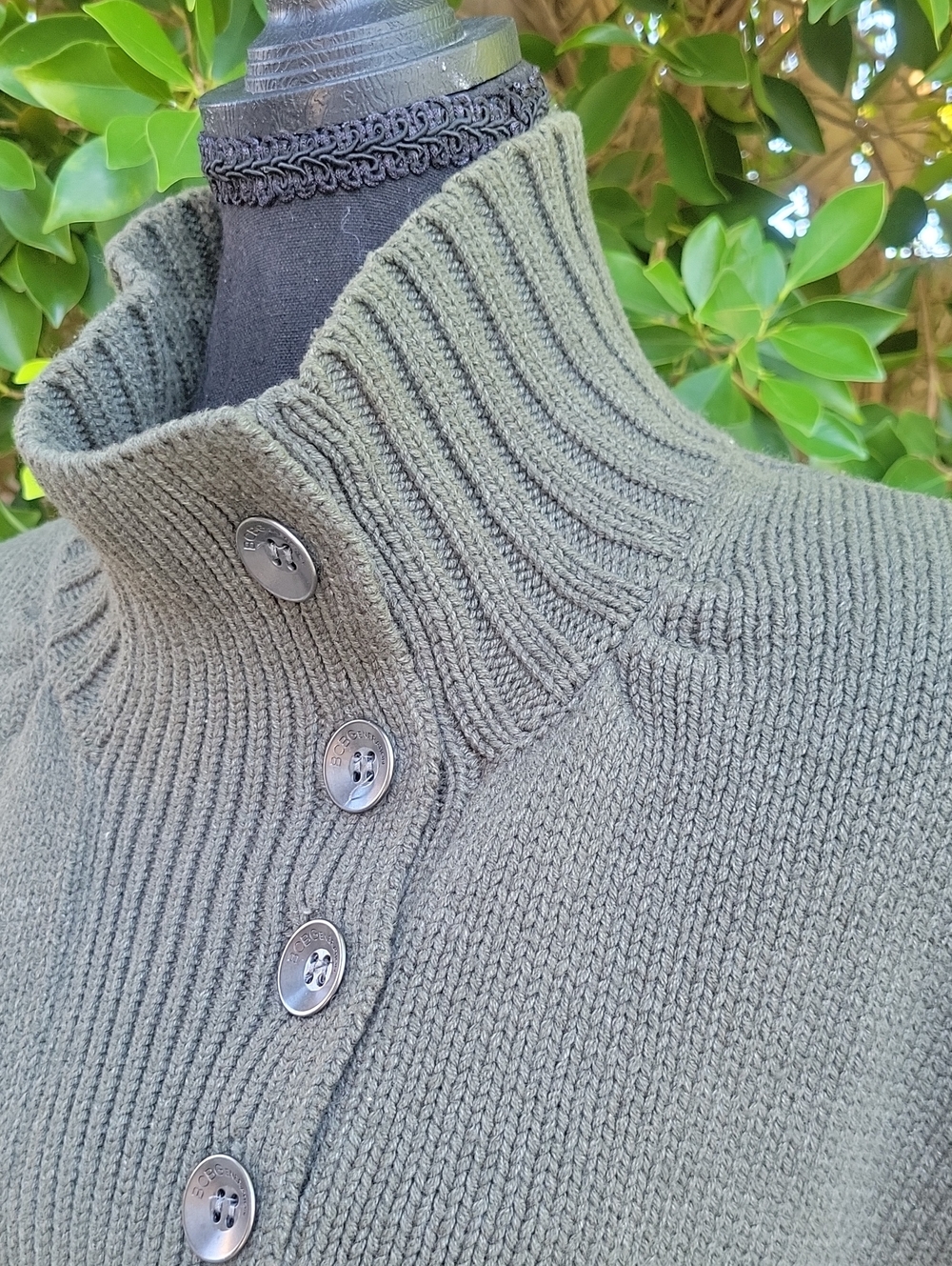 BCBGeneration Button Mock Neck Knit Short Sleeve Sweater Green Muted - Picture 2 of 14